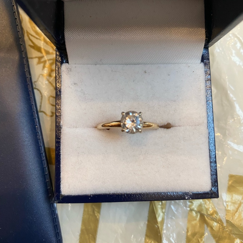 1.15ct solitaire 14kt gold